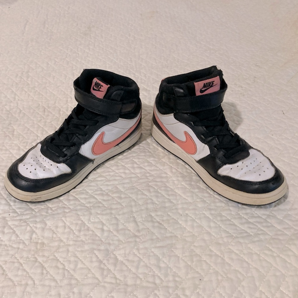 Nike Court Borough Mid 2 - Youth Size 1
